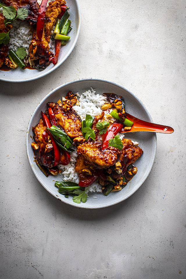 Sticky Chicken & Cashew Nut Stir Fry | DonalSkehan.com