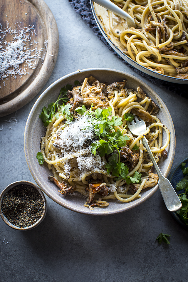 Creamy Garlic Mushroom Pasta | DonalSkehan.com
